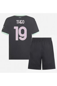 AC Milan Theo Hernandez #19 Babyklær Tredje Fotballdrakt til barn 2024-25 Korte ermer (+ Korte bukser)